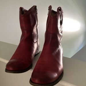 Frye Melissa Button Short Boots - Burgundy women size 9